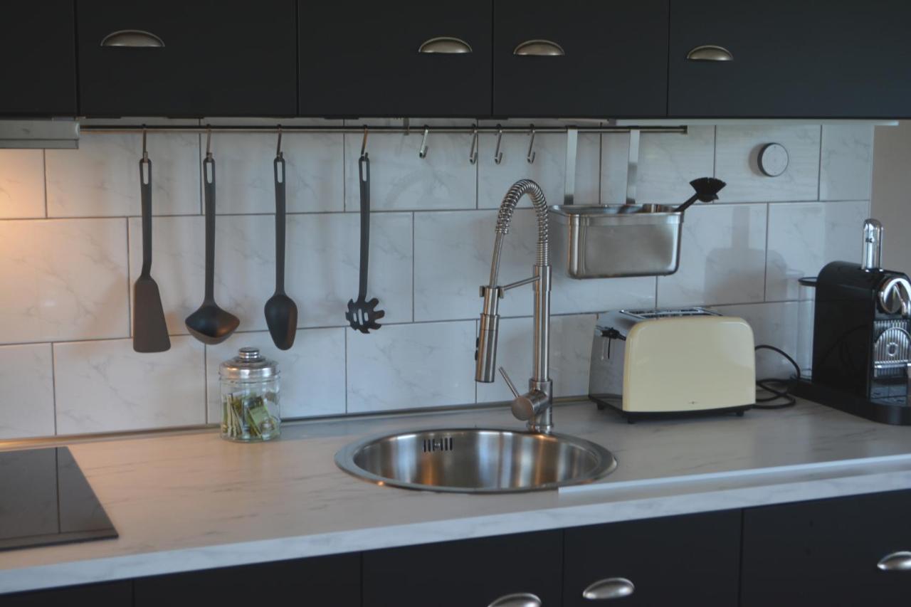 Ferienhaus Grafenland Dersum Bagian luar foto